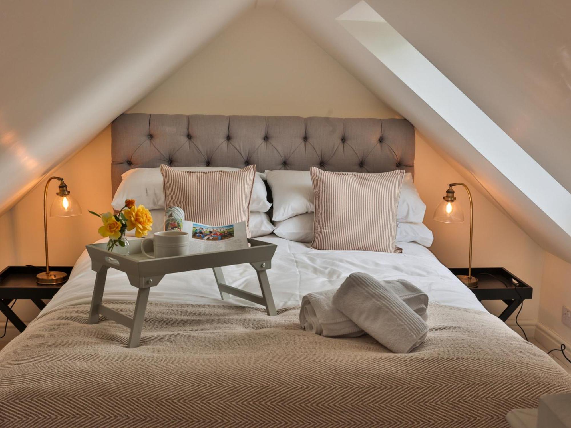 Oak Tree Hideaway Villa Whitchurch  Kültér fotó