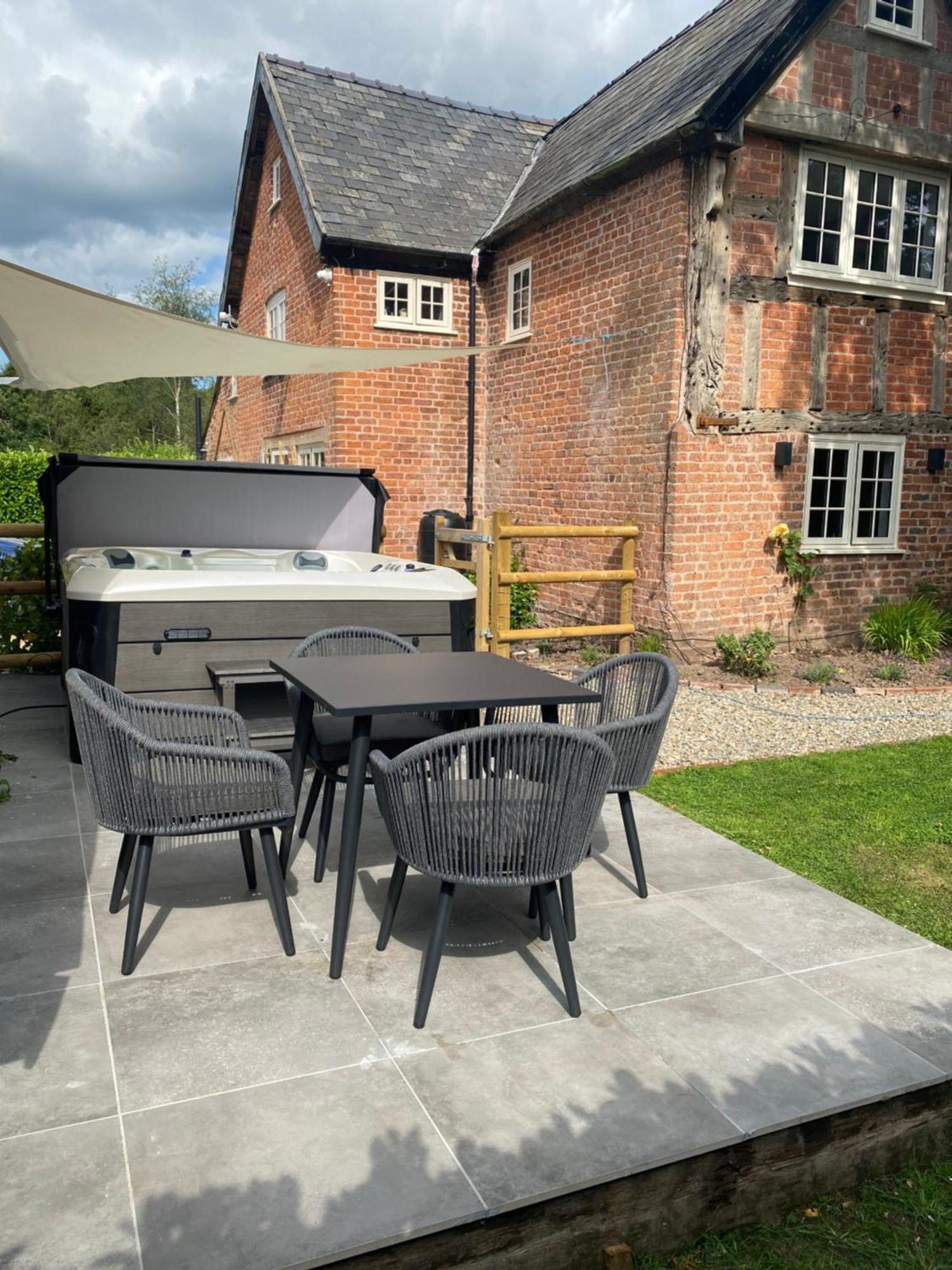 Oak Tree Hideaway Villa Whitchurch  Kültér fotó